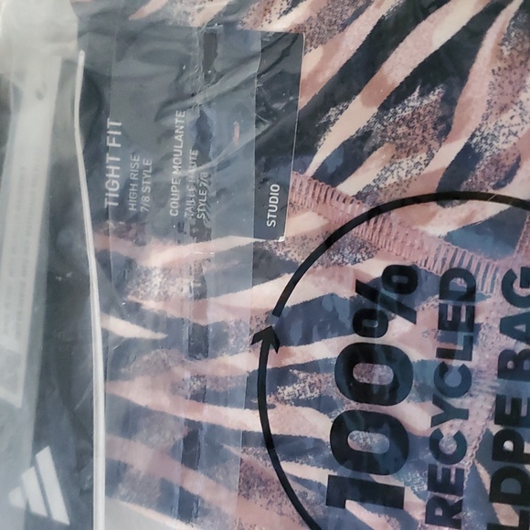 Adidas YOGA STUDIO CLASH PRINT 7/8 LEGGINGS & BRA - Picture 9 of 9